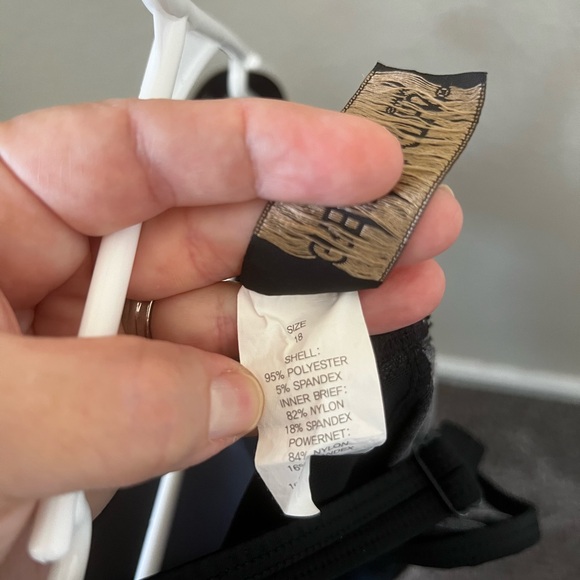 Swim skirt/skort/dress size 18, black with white polkadots. - Picture 4 of 9